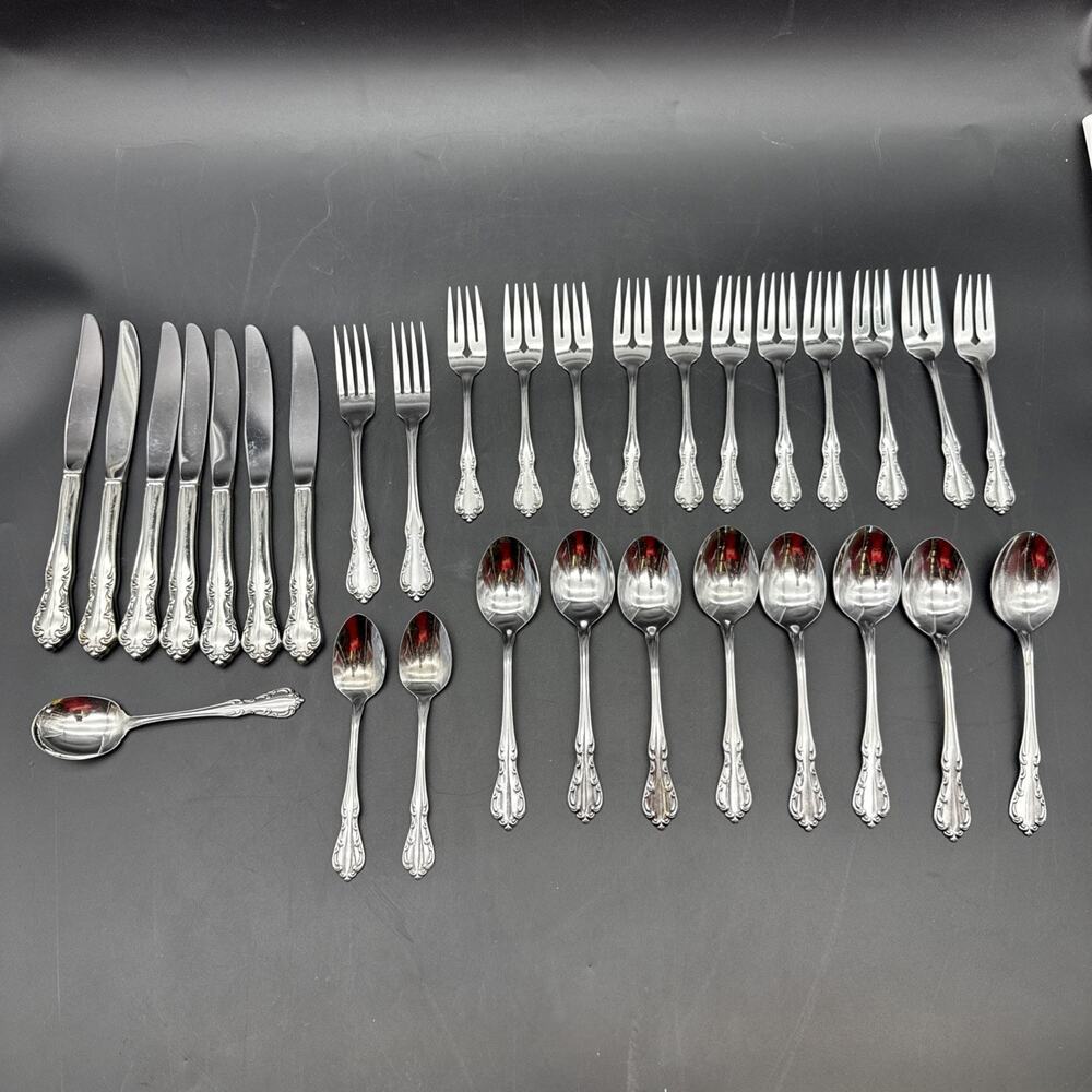 Oneida Profile Stainless ST LOUIS Pattern Forks Spoons Knives 31 Pieces